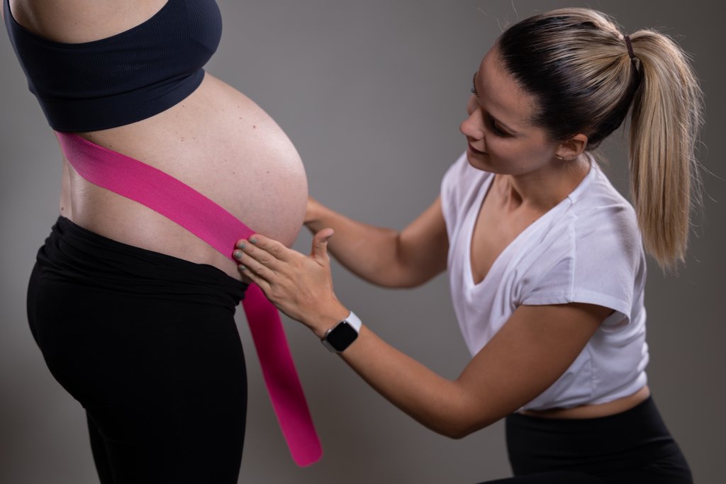 Kismama kinesio tape kezelés